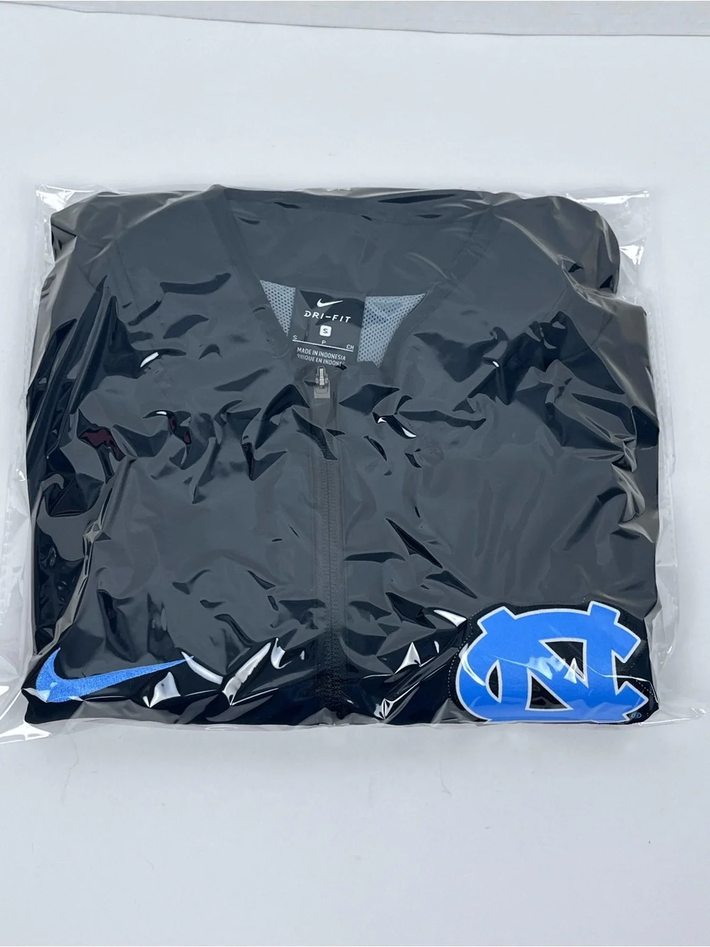 Nike Men's Dri-Fit Full Zip Vented North Carolina Tarheels Jacket Size S; NCAA